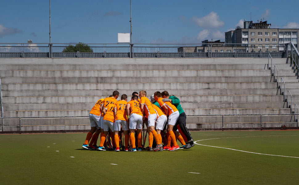 Why Do Offensive Linemen Wear Knee Braces?