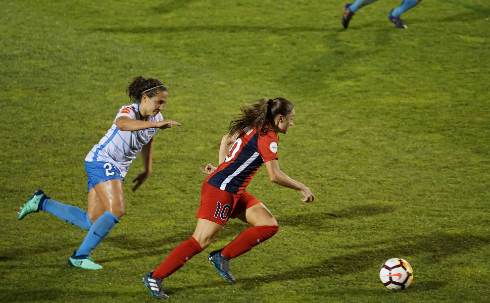 Stay Cool and Supported with Fivali Compression Sport Knee Sleeves for NCAA Athletes